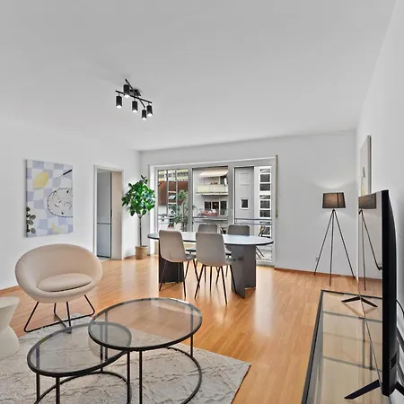 Stylish Maisonette - Near Frankfurt & Airport! شقة